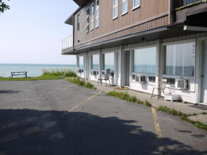 Гостиница Motel Rive Du Lac  Сен-Зотик